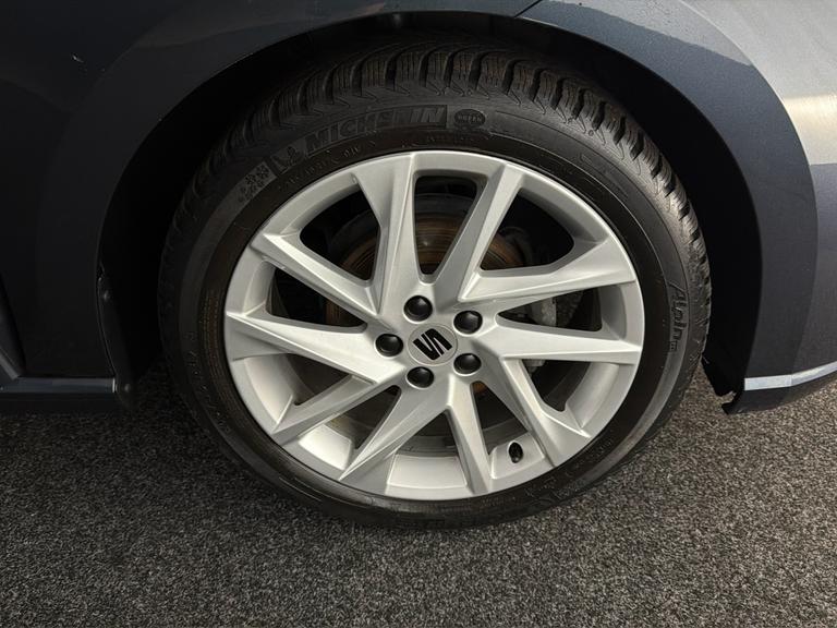 SEAT Ibiza Photo bsapi-149590a1b994b73fc8574554f038e90d3f167b4c.jpg