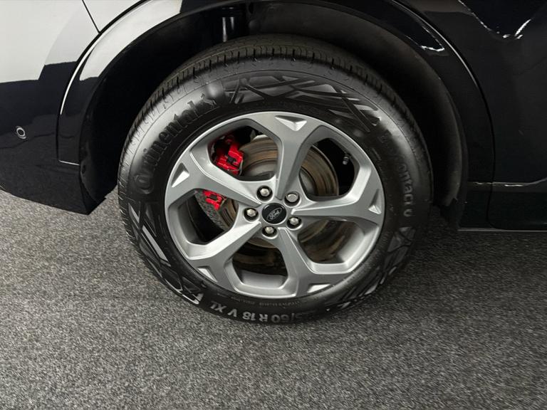 FORD Kuga Photo bsapi-14ad378cebacfeedcf733bdf0940c6bc5ba08c0a.jpg
