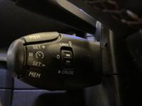 Vauxhall VIVARO LIFE Photo 12
