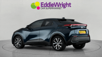 Toyota C-HR Photo 4