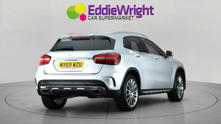 MERCEDES-BENZ Gla Photo bsapi-15c84423563d0e434a9d6d3ae39f70e88a0e783b.jpg
