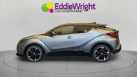 TOYOTA C-HR Photo 2