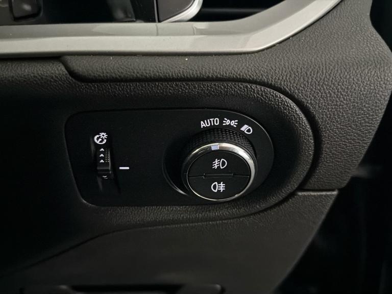 VAUXHALL Grandland Photo bsapi-161f25e8f1d6ef977557c4e07bb585dffb00e355.jpg