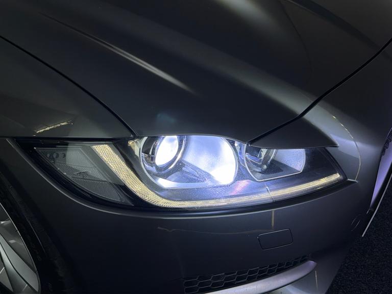 Jaguar Xf Photo bsapi-162e788c8c772fdfa24e98653fb0437f70141b19.jpg