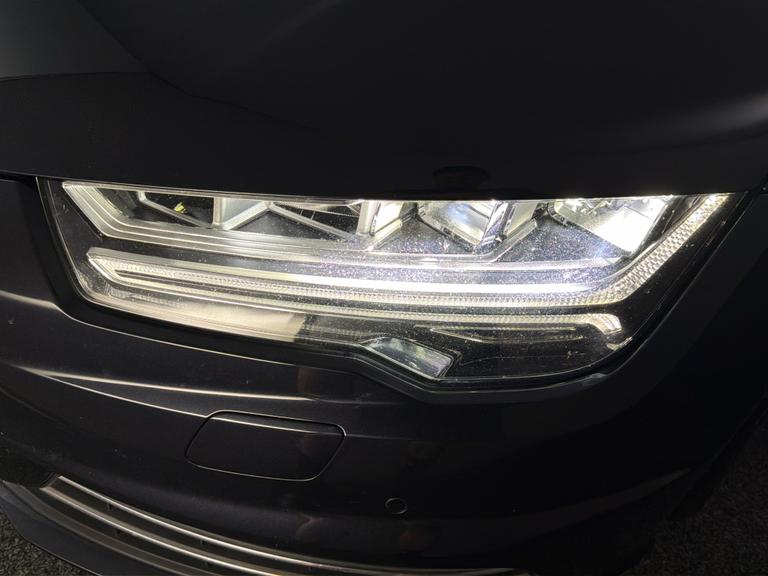AUDI A7 Photo bsapi-16b104695081b7f56fc0f5916f1af3e7ceb9042c.jpg