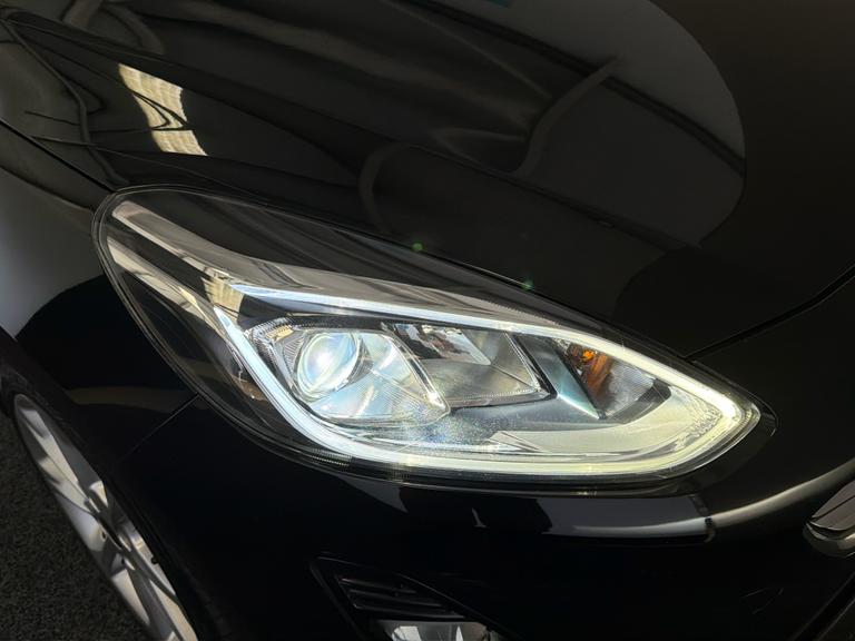 FORD Fiesta Photo bsapi-16ccb311c0009128fdd995e992fca27909fae78f.jpg