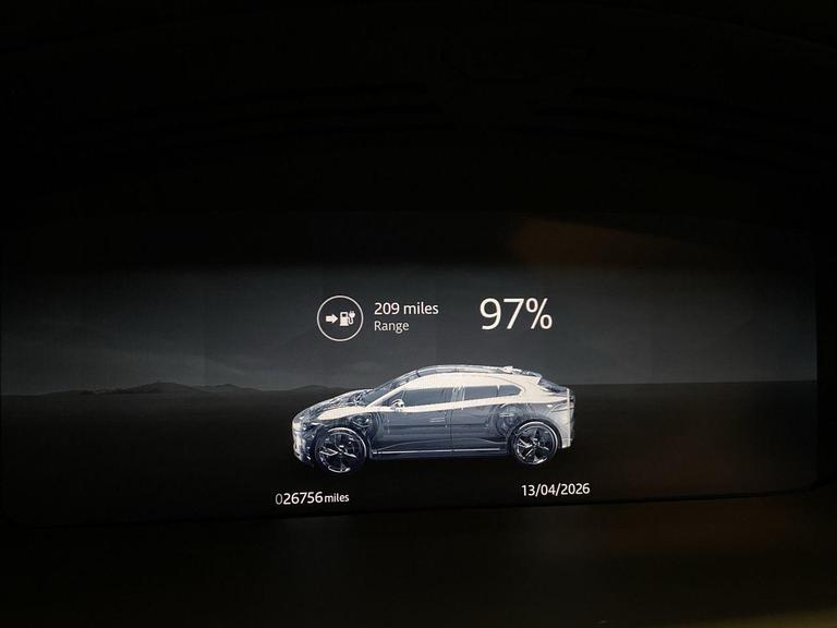 JAGUAR I-PACE Photo bsapi-16ce438c91ad385711321f60bb33a1ea11b2d18e.jpg
