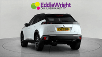 PEUGEOT 2008 Photo 5