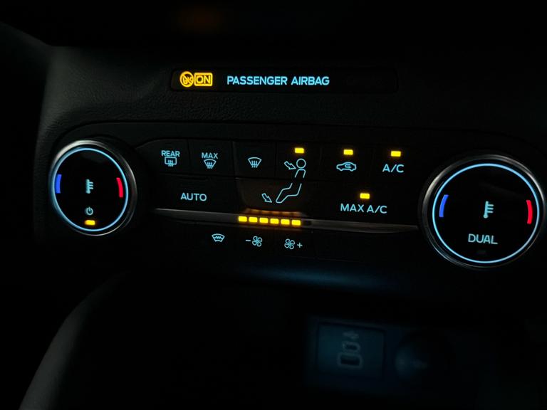 FORD KUGA Photo bsapi-18263fd6e91f1004cf08c2b14bf07e3f83288fcc.jpg