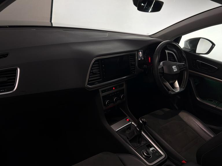 SEAT ATECA Photo bsapi-18d12af25e22a2213cf7a330ad2891ebe1200b36.jpg