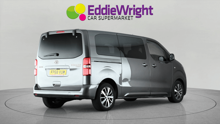 TOYOTA Proace Verso Photo bsapi-19343c9dc0c3f83537f6a5a4b587af982aa49716.jpg