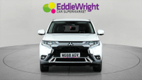 MITSUBISHI Outlander Photo 1