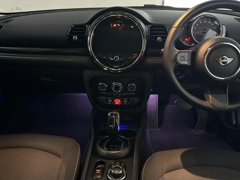 MINI CLUBMAN Photo bsapi-19ab79923488fd379747f682d43f68de05fcc014.jpg