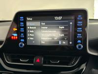 Toyota C-HR Photo 25