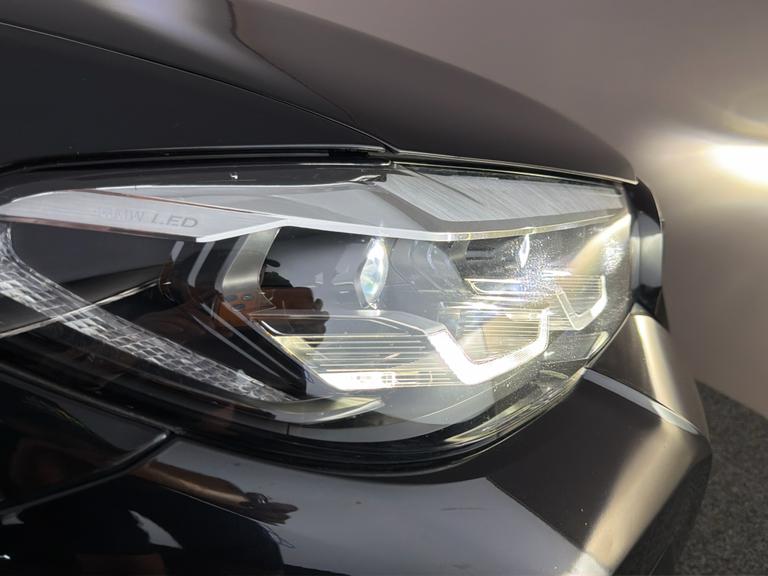 BMW 5 Series Photo bsapi-1a2618070239415e60c999e7aa92c2e0d8e9c6c2.jpg