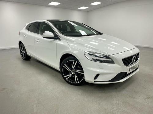 2019 Volvo V40