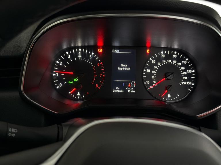 RENAULT Clio Photo bsapi-1b100b0097eb1c8c5aa615a030e374e285ba6ed7.jpg