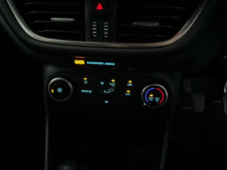 Ford FIESTA Photo bsapi-1b10977757b471e229b952f88fbe839bc28f6b94.jpg