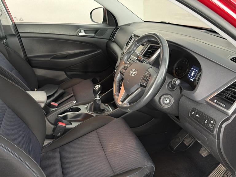 HYUNDAI TUCSON Photo bsapi-1b241b0c645db1005dc514160e9d3cfa96217e91.jpg