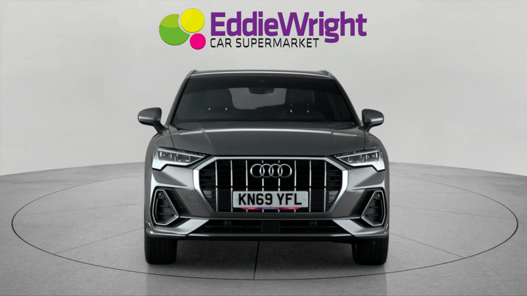Audi Q3 Photo bsapi-1bd4cf082d1ed166627c22a0423e13f953fc39dd.jpg