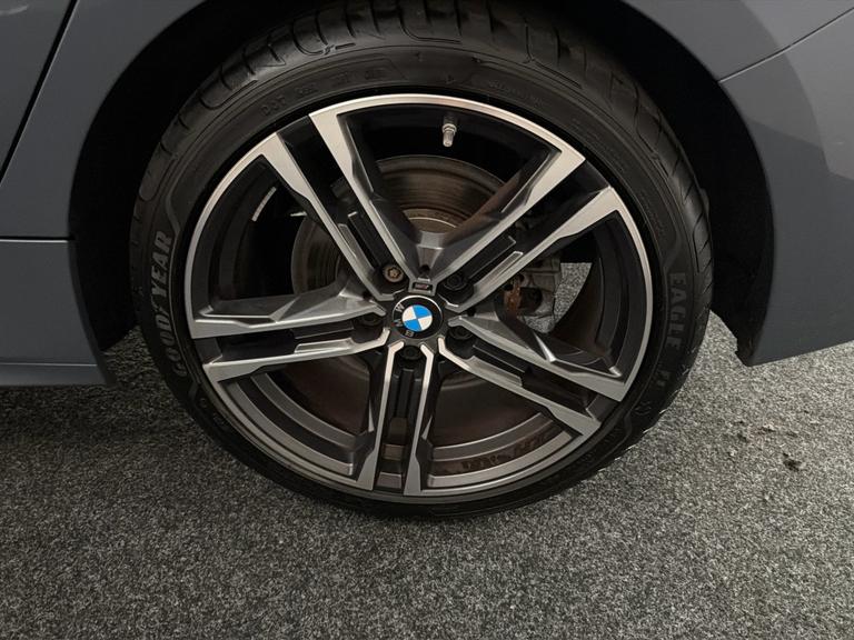 BMW 1 Series Photo bsapi-1be9fb9c5ad61d45577108bee3cf68786cd456d6.jpg