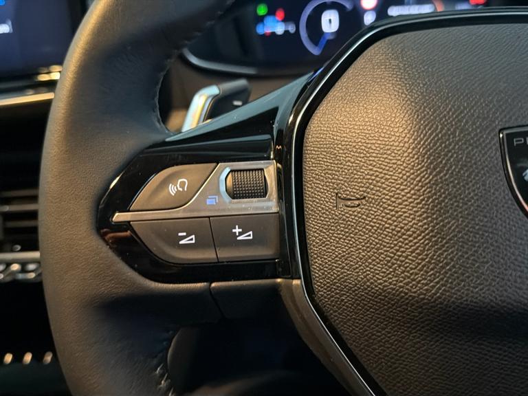 PEUGEOT 208 Photo bsapi-1bea9d7cb4a53a5497a83220d34e94774f09abea.jpg