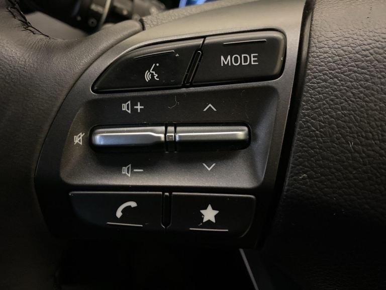 HYUNDAI KONA Photo bsapi-1cd58efbb7264901f5f1742b5468e85490d7a3aa.jpg
