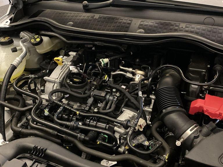 FORD FIESTA Photo bsapi-1d609ca37084ac553bdb02a50612d13506a11424.jpg