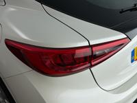 INFINITI Q30 Photo 25