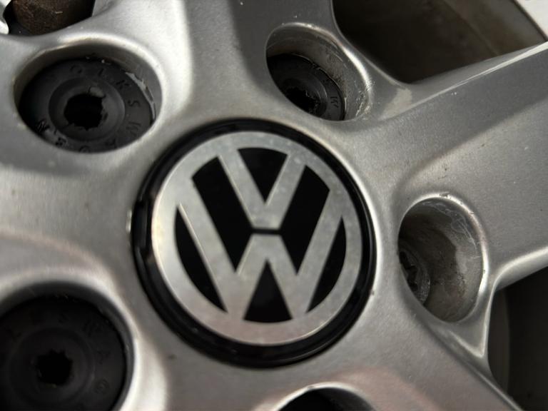 Volkswagen Polo Photo bsapi-1df460f53e134711f909fb0367aab48962999e89.jpg