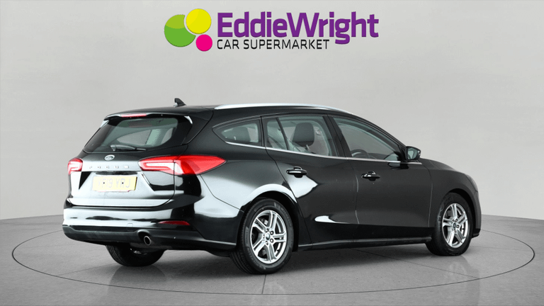 FORD Focus Photo bsapi-1eb09a1d72077af3b7f5a8ac2afc885dd1bef220.jpg