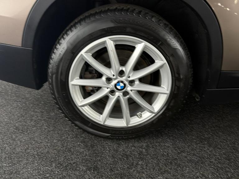BMW X1 Photo bsapi-1f1b35c1750772ce43ce0447c7c042145421b5e3.jpg