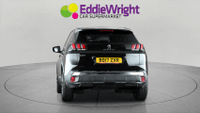 PEUGEOT 3008 Photo 5