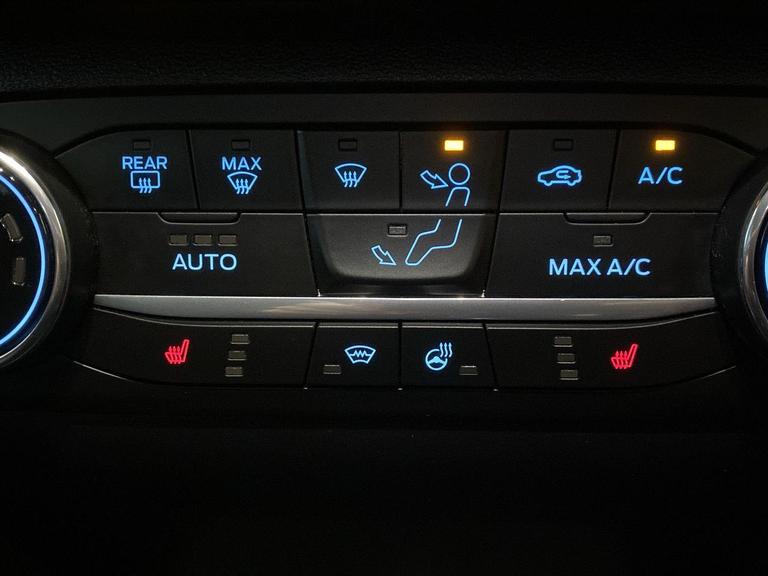 Ford FIESTA Photo bsapi-1f631167187759482f0f1b75943cf4452fea54fc.jpg