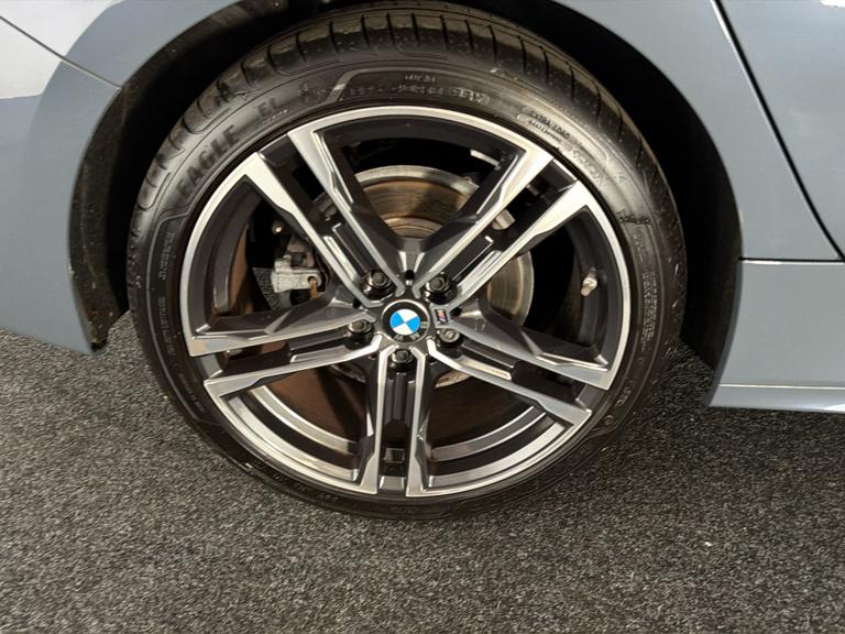 BMW 1 Series Photo bsapi-2009f45a1c914e6c91ade571659dc6b46a4b8f93.jpg