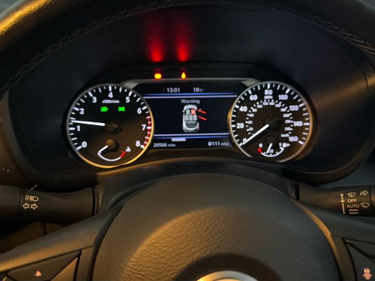NISSAN Juke Photo bsapi-2040b70e1ea0aa7987112c17191132360886c544.jpg