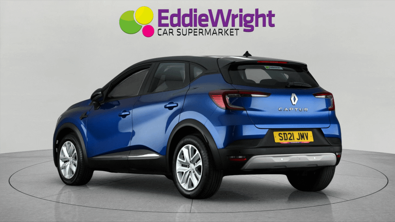 RENAULT Captur Photo bsapi-208ad4dd03690b18b7b2bd6fa852f6b70a9f3aad.jpg