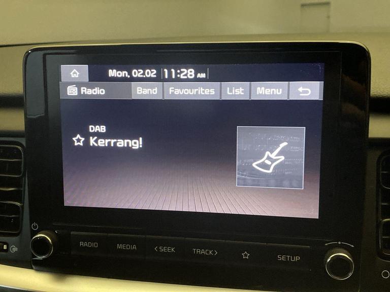 Kia STONIC Photo bsapi-209cd0c2553f975593bfbf9315b0533f0e035ab4.jpg
