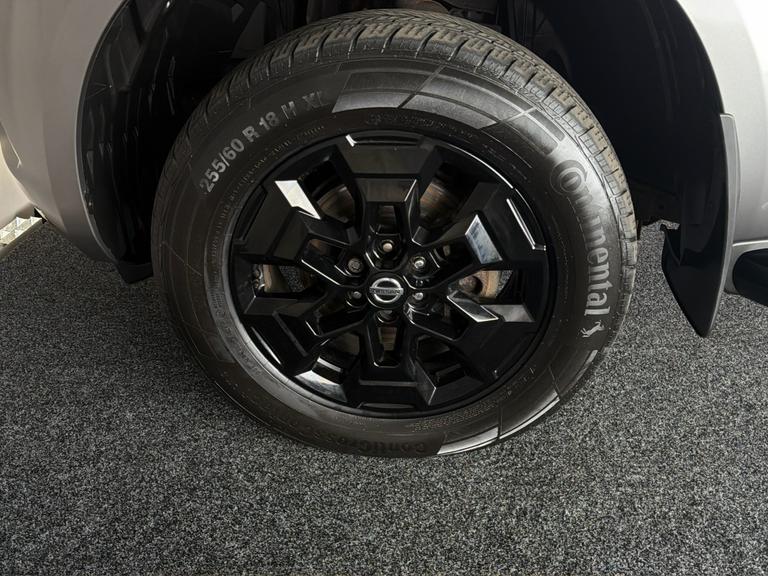 NISSAN Navara Photo bsapi-210c04344cba283565d4b55e6fca737458e8f490.jpg