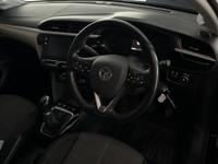 VAUXHALL Corsa Photo 9