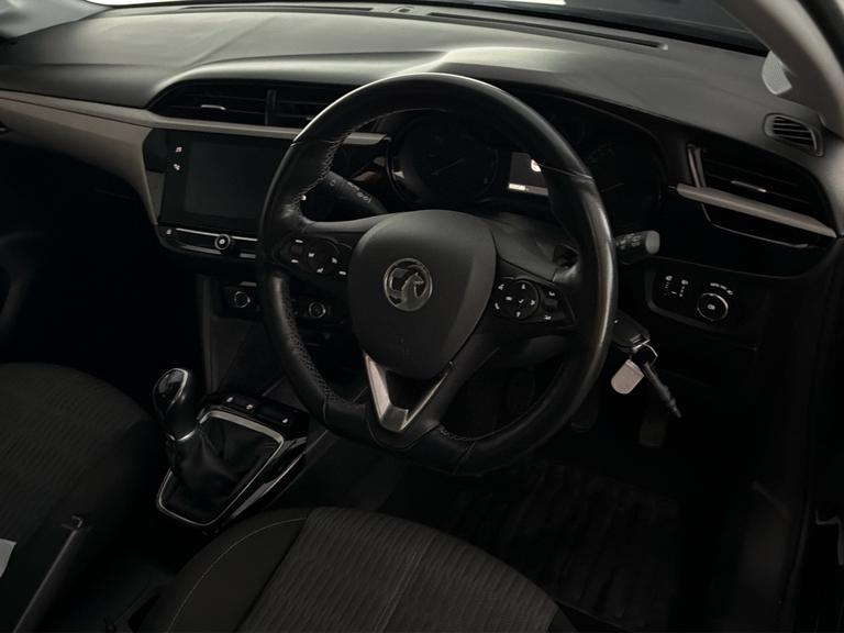 VAUXHALL Corsa Photo bsapi-21a7f99dbbb3e090a4e327d8a38b8739e4581838.jpg