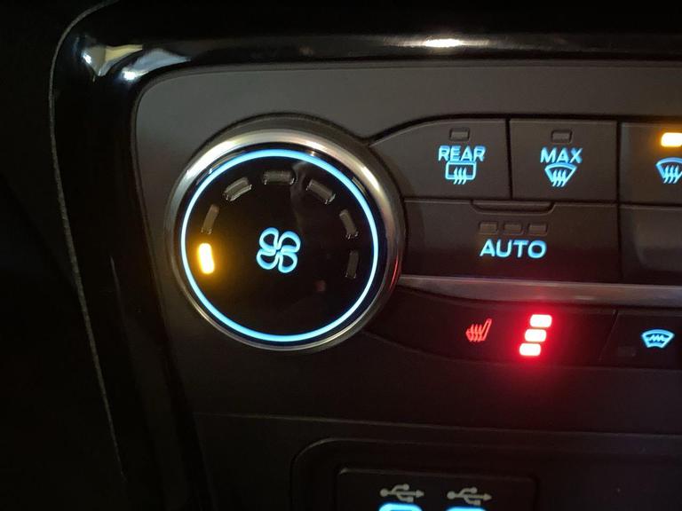 FORD ECOSPORT Photo bsapi-2259925900bed390eddc639b0b629d4074ef7763.jpg