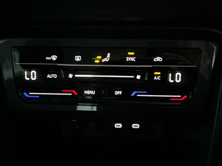 Volkswagen TIGUAN Photo bsapi-227f786157db835ce5cbed91abb3e5405bfa148b.jpg