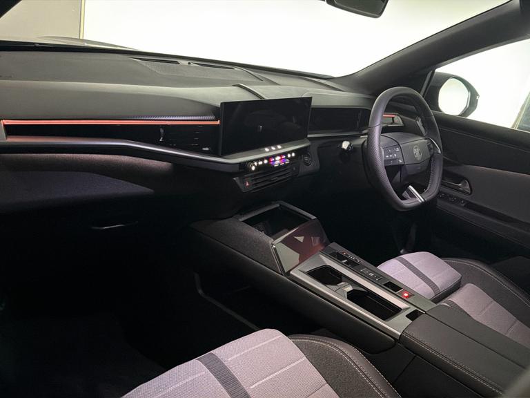 VAUXHALL GRANDLAND Photo bsapi-234749459ceea52de10b6ed87df7db86f3f167da.jpg