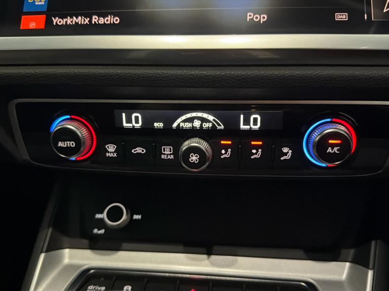 Audi Q3 Photo bsapi-23c32e0d41f2af70c3093c5c27b07bbdc2261ddc.jpg