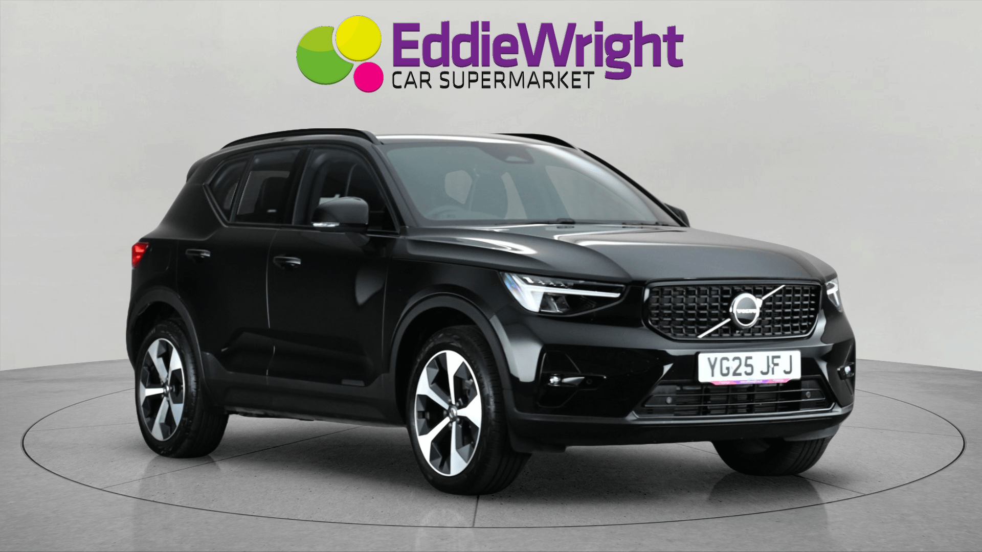 2025 Volvo XC40