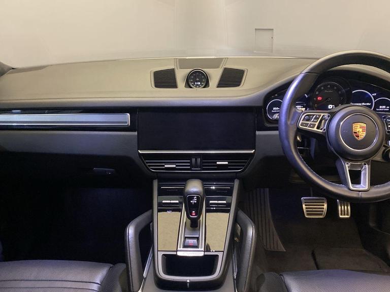Porsche CAYENNE Photo bsapi-244484264406569d8b8f82202816e3bb3fdd6178.jpg