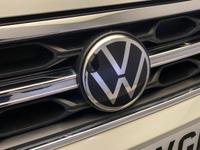 Volkswagen T-ROC Photo 16