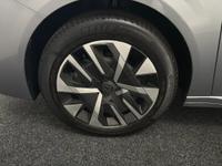 PEUGEOT 208 Photo 26