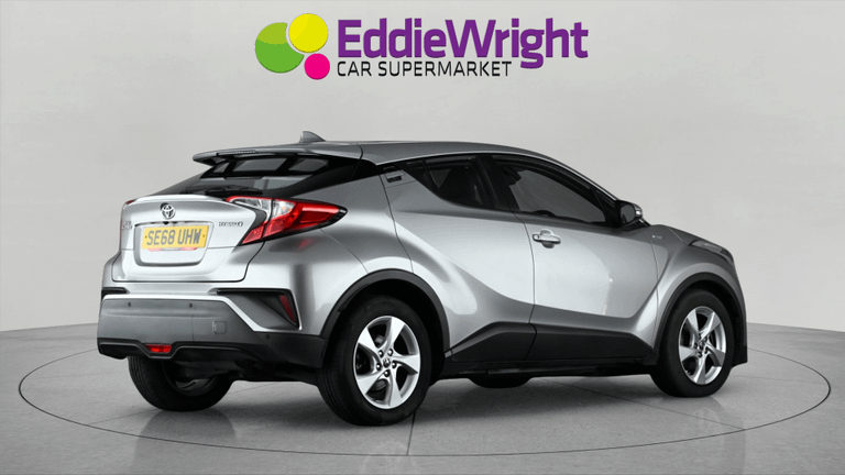 TOYOTA C-HR Photo bsapi-26a14141ff464bbd507a139236bb07c1c7f71d17.jpg